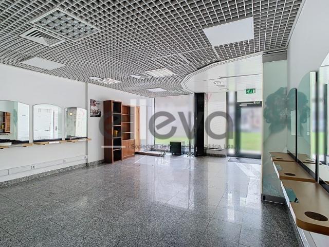 Espaço Comercial com boas áreas