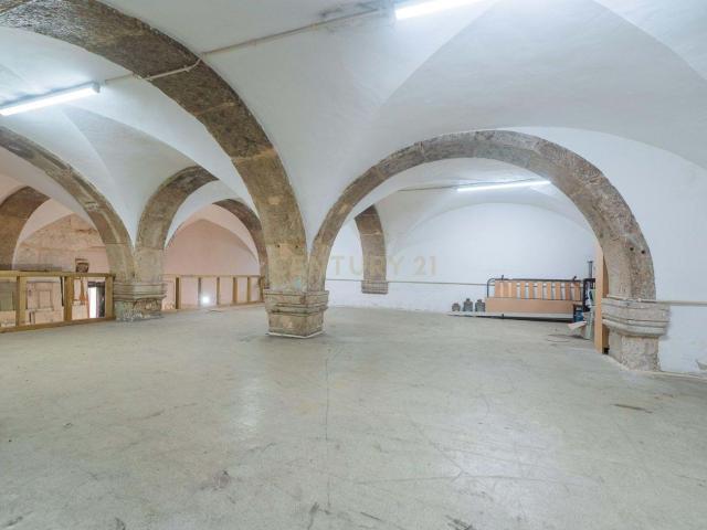 Espaço Comercial com Caráter Único no Coração de Lisboa | 177 m²
