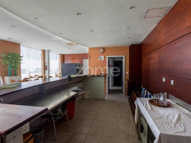 Espaço Comercial de Grande Dimensão na Ericeira