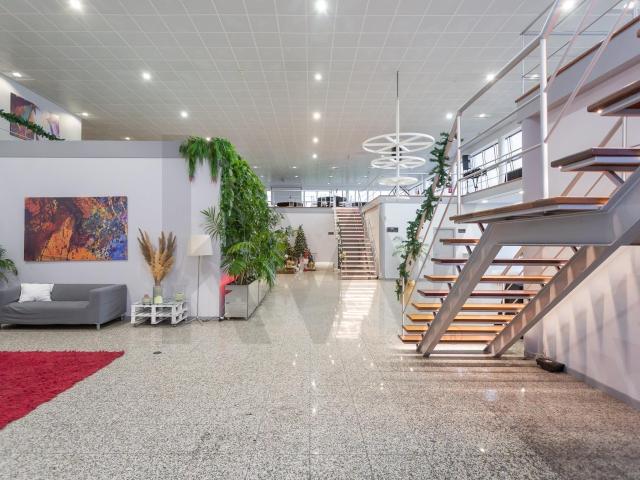 Espaço comercial destinado a comércio, serviços eventos e ne. 800m² Vale De Santarém