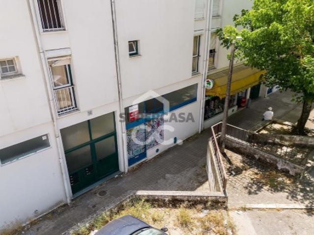 Espaço comercial em Malagueira e Horta das Figueiras