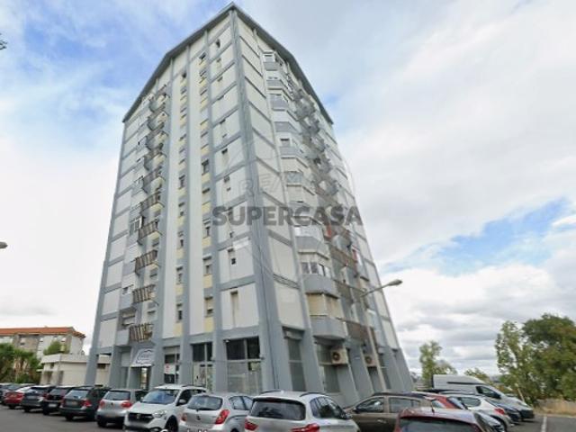 Espaço comercial em Olivais