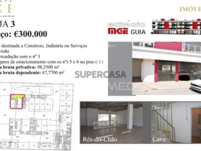 Espaço comercial em Guia