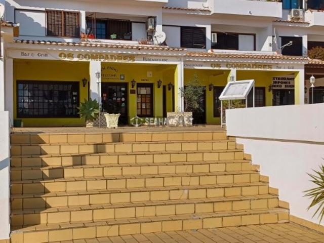 Espaço comercial em Albufeira e Olhos de Água