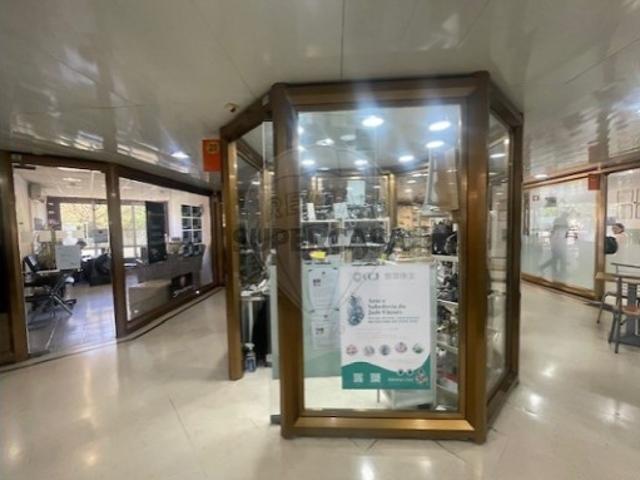Espaço comercial em Algés, Linda a Velha e Cruz Quebrada Dafundo