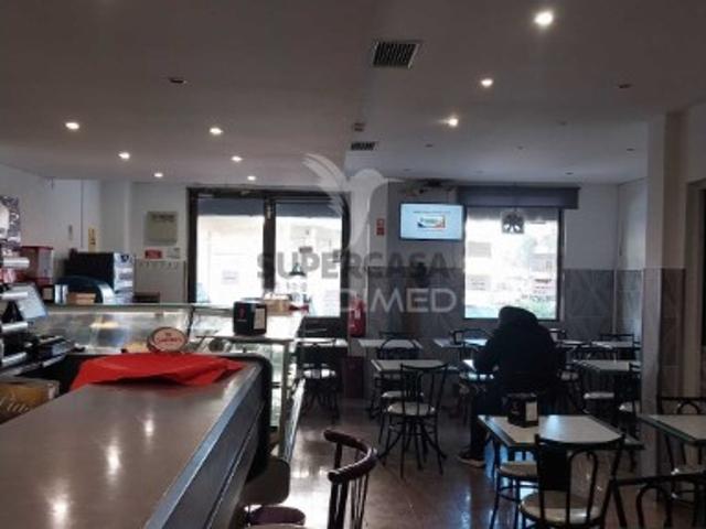 Espaço comercial em Algueirão Mem Martins