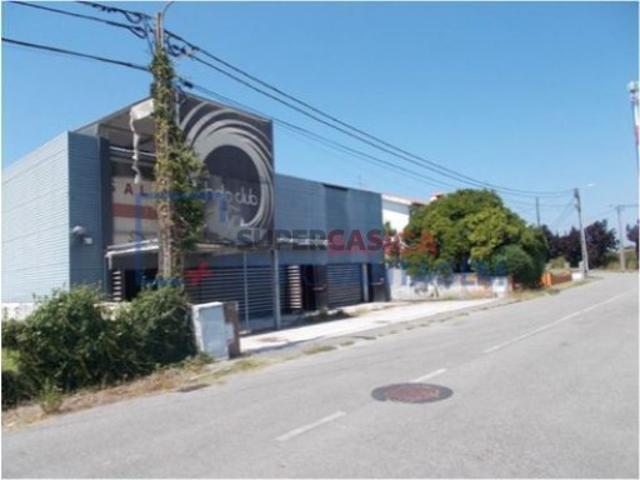 Espaço comercial em Aradas