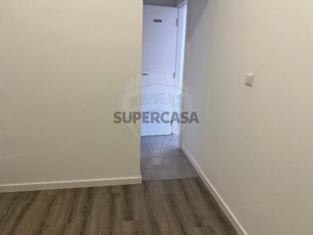 Espaço comercial em Areeiro