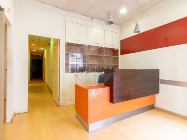 Espaço comercial em Areeiro