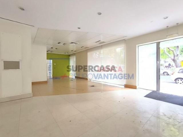 Espaço comercial em Arroios
