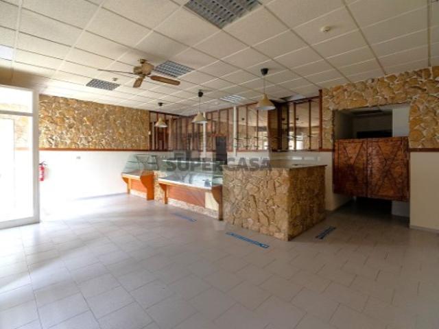 Espaço comercial em Arruda dos Vinhos