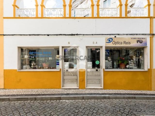 Espaço comercial em Assunção, Ajuda, Salvador e Santo Ildefonso