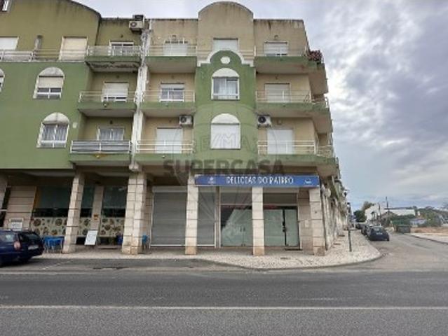Espaço comercial em Baixa da Banheira e Vale da Amoreira