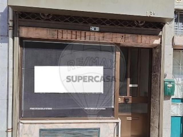 Espaço comercial em Benfica
