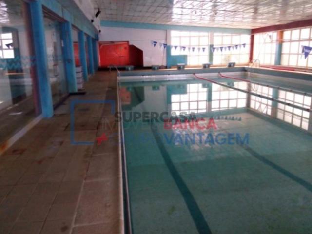 Espaço comercial em Bougado São Martinho e Santiago