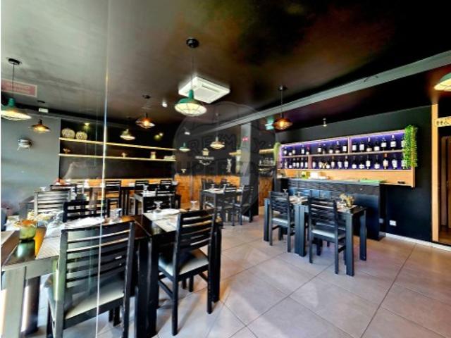 Espaço comercial em Cantelães