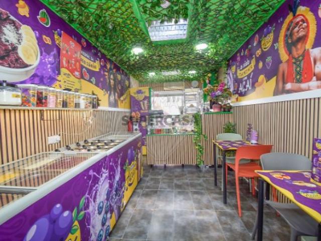 Espaço comercial em Carcavelos e Parede
