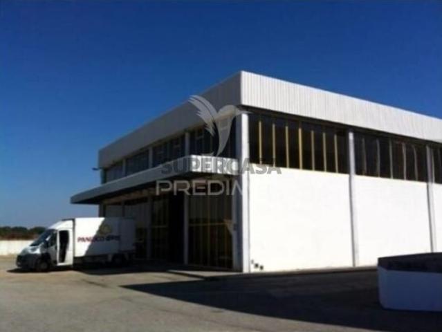 Espaço comercial em Ermidas Sado