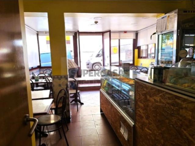 Espaço comercial em Falagueira Venda Nova