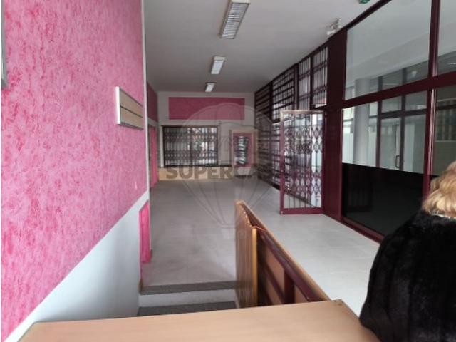 Espaço comercial em Paços de Brandão