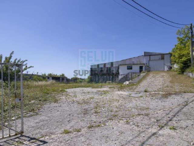 Espaço comercial em Penamaior