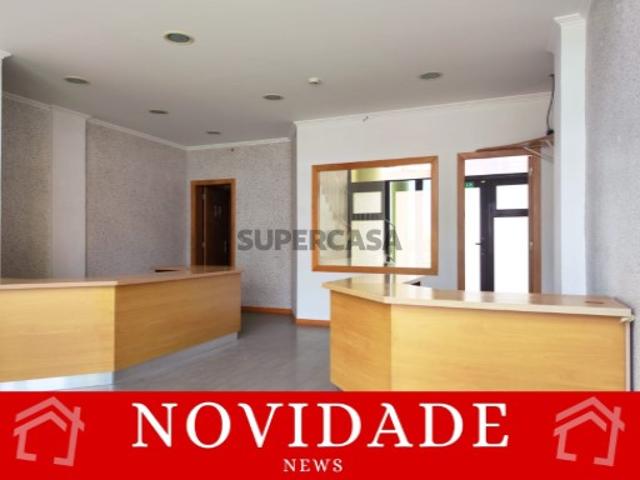 Espaço comercial em Peniche Venda