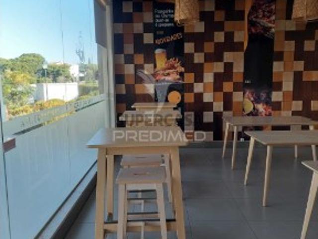 Espaço comercial em Quarteira