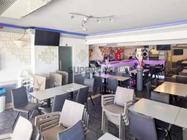 Espaço comercial em Quarteira