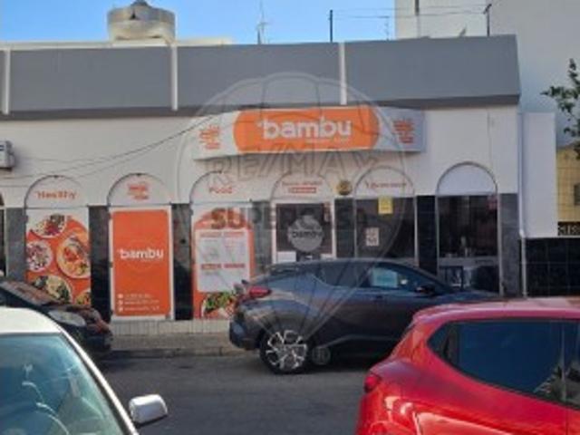 Espaço comercial em Quarteira