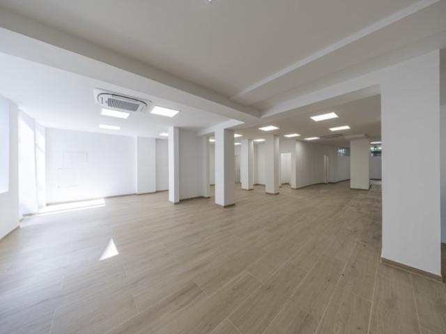 Espaço Comercial em Queluz
