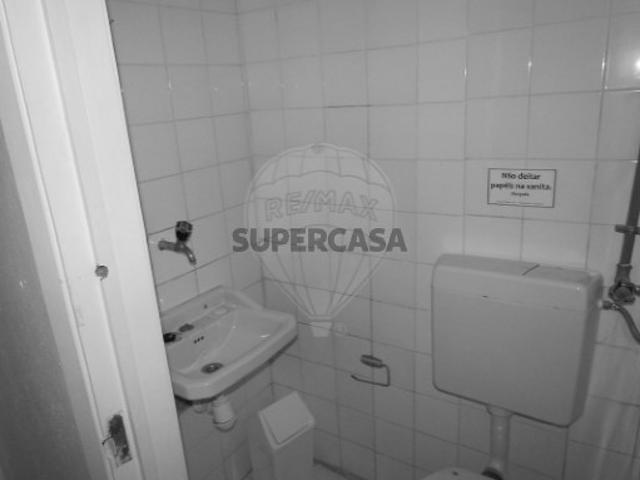 Espaço comercial em Salvador e Santa Maria da Feira