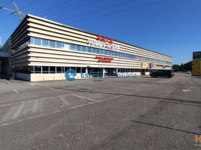 Espaço Comercial EN14 junto à Rádio Popular MAIA | 26083628865
