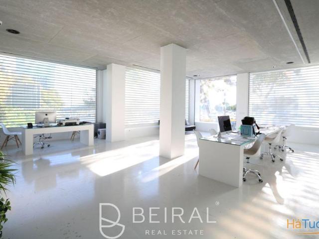 Espaço comercial espaçoso e luminoso no centro de Lisboa | 26064058058