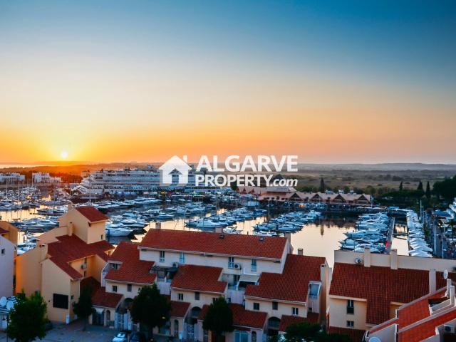 Espaço Comercial localizado na Marina de Vilamoura, Algarve 39m² Vilamoura