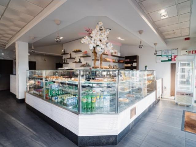 Espaço comercial Padaria e Café em Boim, Lousada