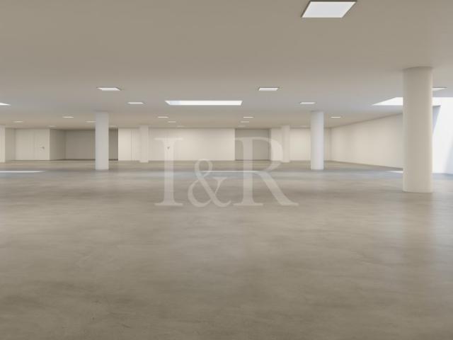 Espaço comercial, para arrendamento, localizado no Linea Residences