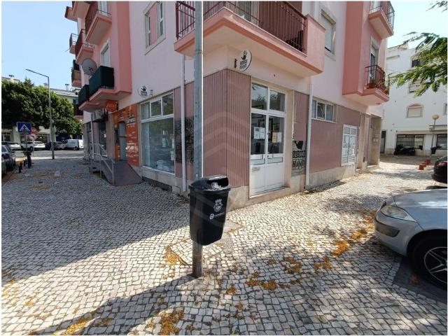 Espaço comercial para vários tipos de utilização perto do me. 110m² Vila Real De Santo António