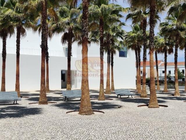 Espaço Comercial para venda no centro de Grândola!
