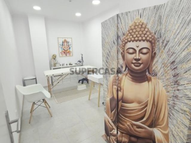 Espaço Comercial Renovado, em Setúbal