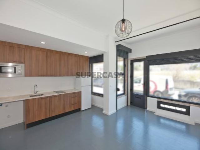 Espaço comercial transformado para apartamento