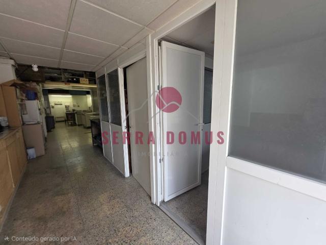 Espaço destinado a comércio de rua com 70 m² nas Mercês