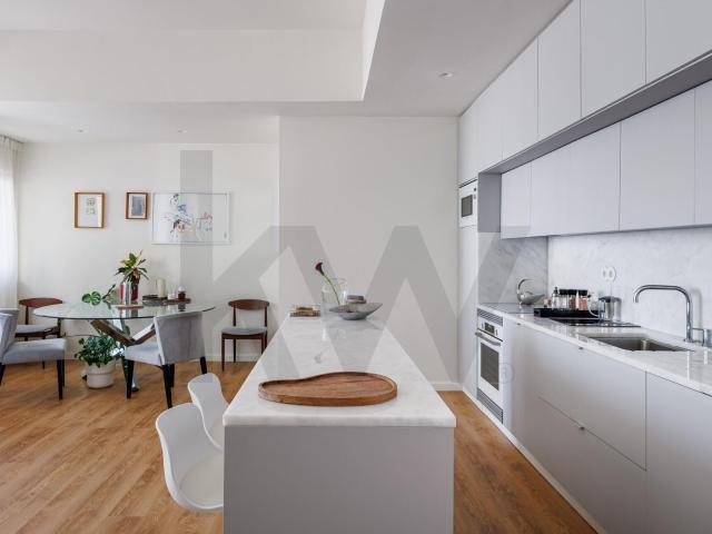 Espaço, Luz e Sofisticação! Descubra este T2+1 surpreendente no Areeiro!