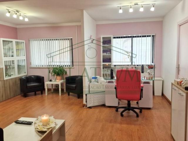 Espaço para escritório em Almada