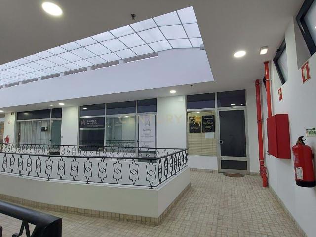 Espaços comerciais a venda com rentabilidade, Avenida Central Braga