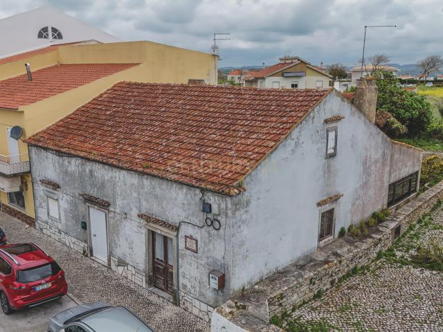 Espaçosa Moradia para Recuperação em Sintra