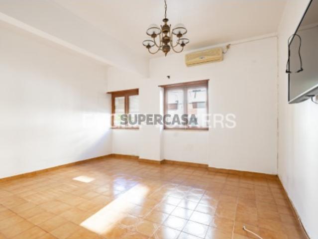 Espaçoso T2 Próximo à Zona Polis do Barreiro