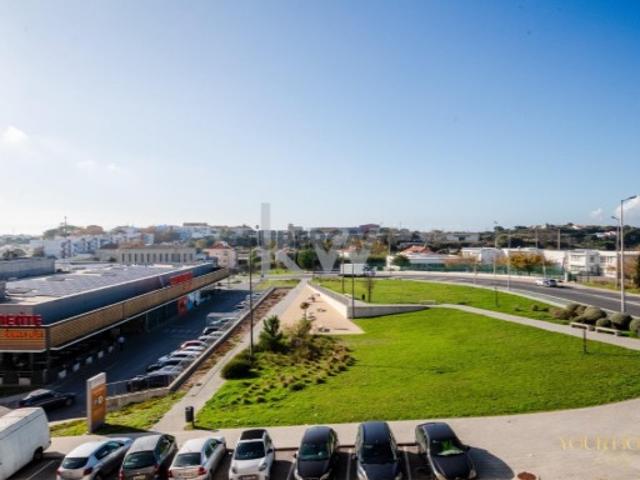 Espaçoso Apartamento T3 na Costa da Caparica