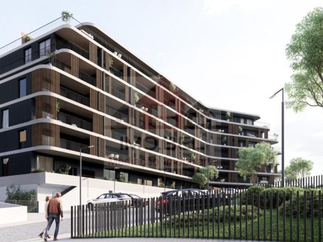 Espaçoso e novo Apartamento T3 com varanda e garagem fechada em Oliveira do Douro, Vila Nova de Gaia