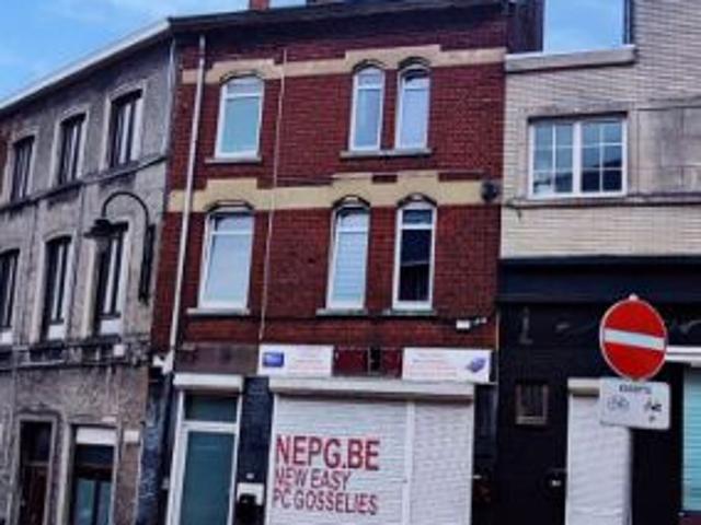 Espace commecial + appartement