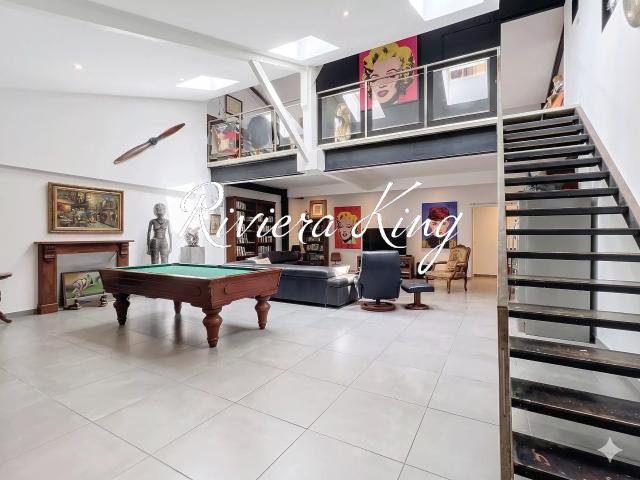Espace atypique Nice Port – Loft esprit atelier et galerie